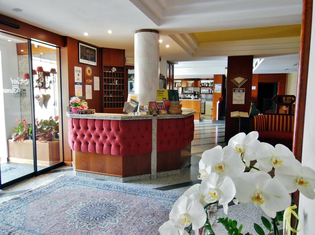 לביקו טרמה Hotel Daniela מראה חיצוני תמונה